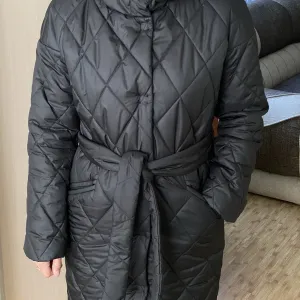 Плащ жіночий демісезонний.