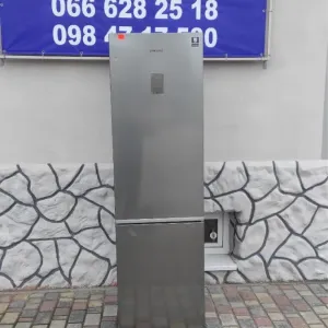 Великий Samsung No Frost 201 см з інверторним компресором