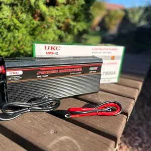 Преобразователь напряжения инвертор UKC UPS 12-220 1800W Перетворювач