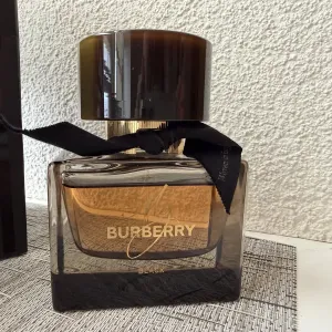 Духи burberry black 50 ml оригінал