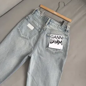 Джинси прямі Ganni Massimo Dutti 26 розмір XS розмір