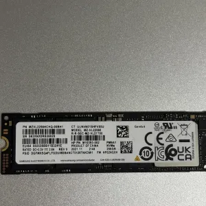 Продається лот з 22 дисків .ціна за одну штуку.SSD NVMe M.2 256GB Samsung PM9A1 (PCIe 4.0 x4, OEM 980 Pro)