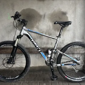 Велосипед GIANT Anthem Гидравлика на DEORE XT Rock Shox Воздух Двухподвес как Новый!!!