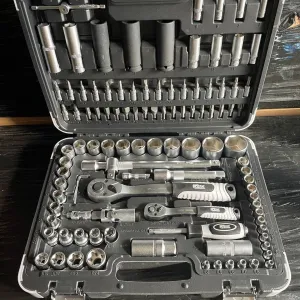 Набір інструментів професiйний 110од 1/4"&1/2"  Werk