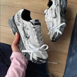 ‼️БЕЗ ПЕРЕДОПЛАТ‼️ Кросівки Nike Initiator Custom
