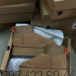 Жіночі Уггі UGG Classic Mini Dipper CHE на Платформі Ugg Жіночі Угги