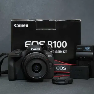 Canon R100 + kit 18-45mm IS STM