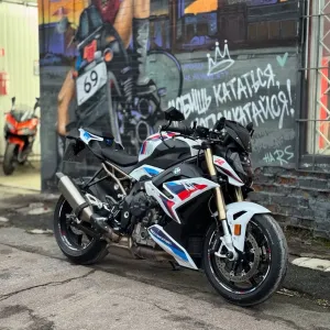 BMW S1000R 2022 рік