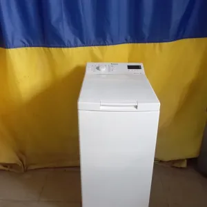 Стиральная машина Аристон на 6 кг WMTF622H