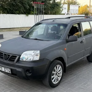Продам Nissan X-Trail 2.2 турбодизель в идеальном техническом  состоянии