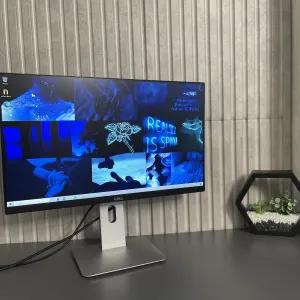 2К Безрамковий монітор DELL 25 дюймів UltraSharp U2515H