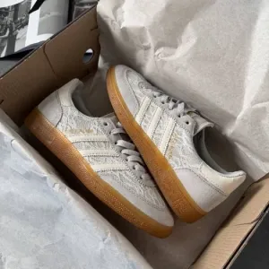 Adidas Spezial Grey Lace трендові жіночі кросівки адідас спеціал кеди адідас спешл