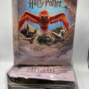 Гаррі Поттер: A Pop-Up Guide to the Creatures of the Wizarding World