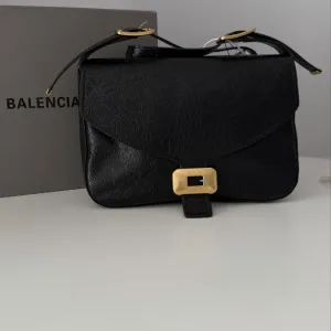 Сумка Balenciaga Rodeo Shoulder Bag