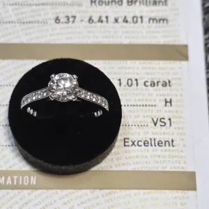 GIA 1,38 ct H/VS1 Exellent натуральні діаманти, золота каблучка.