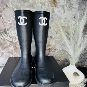 В наявності 39,40 розмір!!!Гумові чоботи Chanel,Шанель сапоги!
