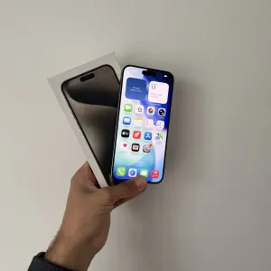 Iphone 15 Pro Max 256 GB АКБ 100% Global Neverlock