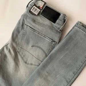 Джинси G-Star RAW розмір W26 L34