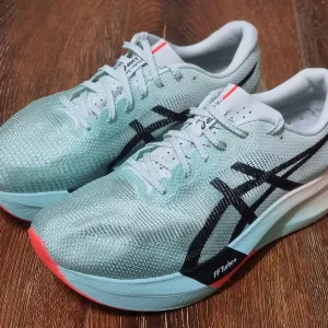 Оригінал 100% Кросівки Asics Metaspeed Sky Paris  EURO 44.5