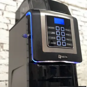 Італійська Кофемашина Necta koro prime