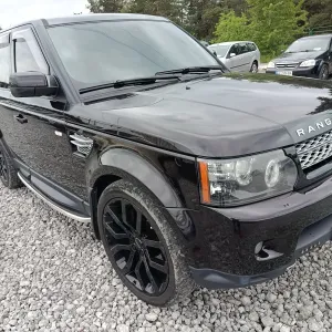 Range Rover Sport 2012 года 3.0 турбодизель полная комплектация в идеальном состоянии