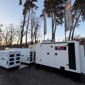Розпродаж! Дизельный генератор Himoinsa SDMO HONDA 20 25 30 35 40 60 70 80 100 150 200 300 400 500 600 800 кВт ква Дизельний генератор