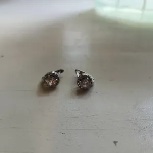 Продам срібні сережки