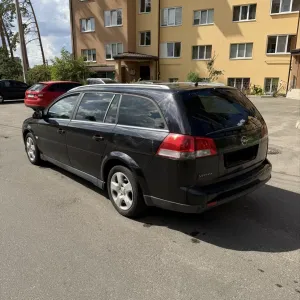 Opel Vectra 1.9 дизель механика 2005 год