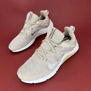 Кросівки жіночі 38р. Nike Legend Essential (CD0212-200)