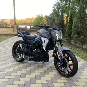 В продажі Lifan SR220