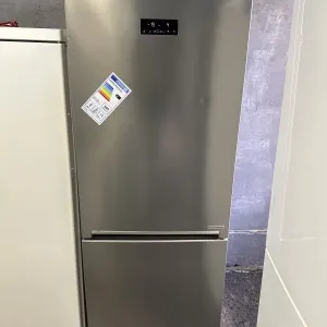 Холодильник  Beko / широкий / гигант / neoFrost