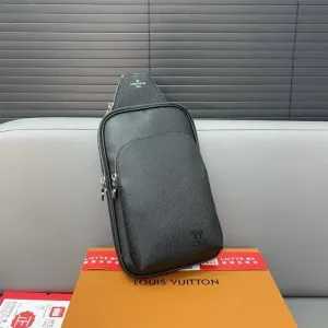 Мужская сумка слинг Louis Vuitton  черная сумка слінг луі вітон купить