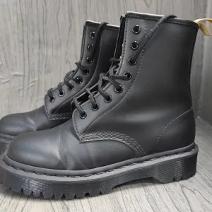 37 Dr.Martens оригінальні жіночі ботинки
