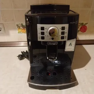 Delonghi magnifica S