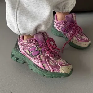 ‼️Акція / Останній 36/37/40 Розмір‼️Кроссовки New Balance 1906R x Jack Harlow Rose Runner/Кросівки Нью Беланс 1906A/Жіночі NB 1906