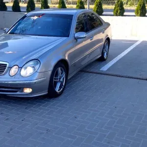 Mercedes-Benz W211 2.2 TDI