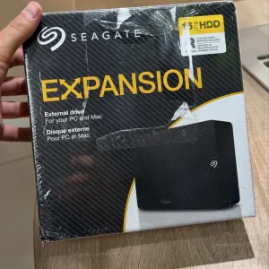 Жорсткий диск Seagate Expansion Desktop 16 TB (STKP16000400)