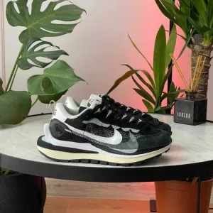 Кросівки Nike VaporWaffle Sport Fuschia x Sacai Black Premium | Кроссовки Найк чоловічі жіночі