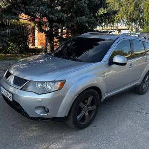 Outlander XL 3.0 Обслужен на 5000$ Максимальная комплектация