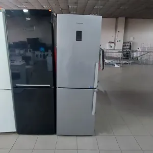 Холодильник Samsung RB29FEJNBSA