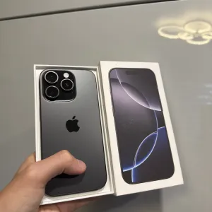 Apple iPhone 16 Pro 256GB Black Titanium ФИЗ-SIM 87% АКБ