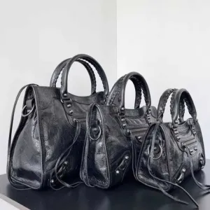 Сумка Balenciaga Le City Medium Bag in Black