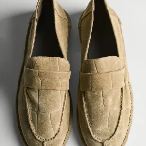 Лофри Massimo Dutti