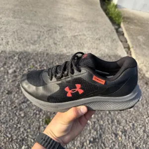 Оригінал!  кросівки для трейлранінгу Under Armour Charged Bandit TR 3 SP, розмір 41 (26,5 см від крвю до краю )