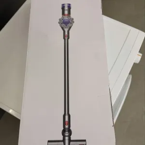 Пилосос Dyson V8 Advanced