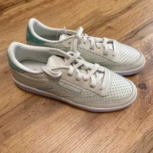 Reebok Club C 85 оригінал жіночі кросівки 38.5 розмір