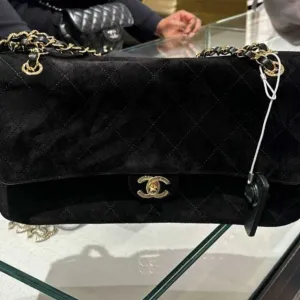 32 см 38 см Сумка Шанель Chanel Maxi 32 см 38 см в чорній замші.
