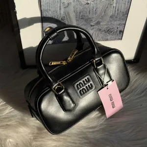 Сумка Miu Miu Arcadie Leather Bag Premium чорна Миу миу жіноча шкіряна