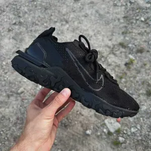 Мужские кроссовки Nike React Vision Matte Black Premium. 40-45