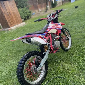 BSE S2 Enduro 250 не(kovi,geon,kayo)